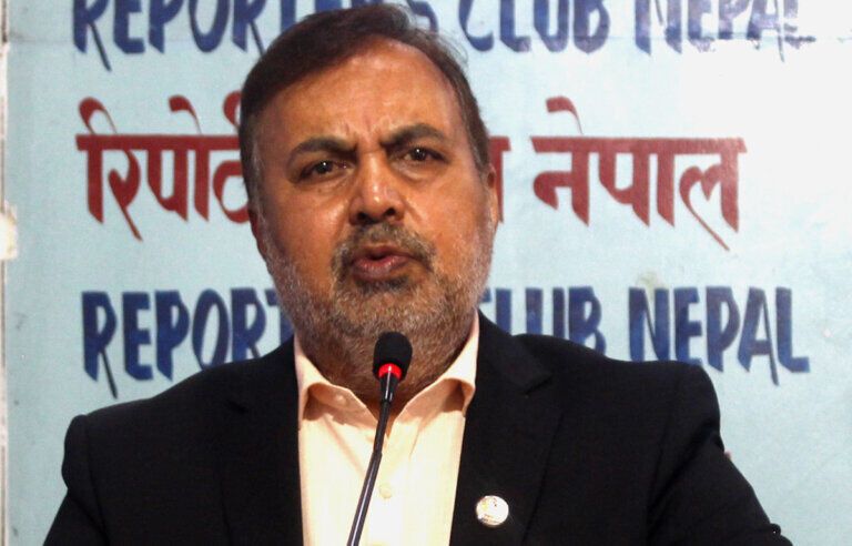 Read more about the article प्रधानमन्त्री ओलीलाई हटाउनु अपराध हो, पाप लाग्छ : राज्यमन्त्री दुगड