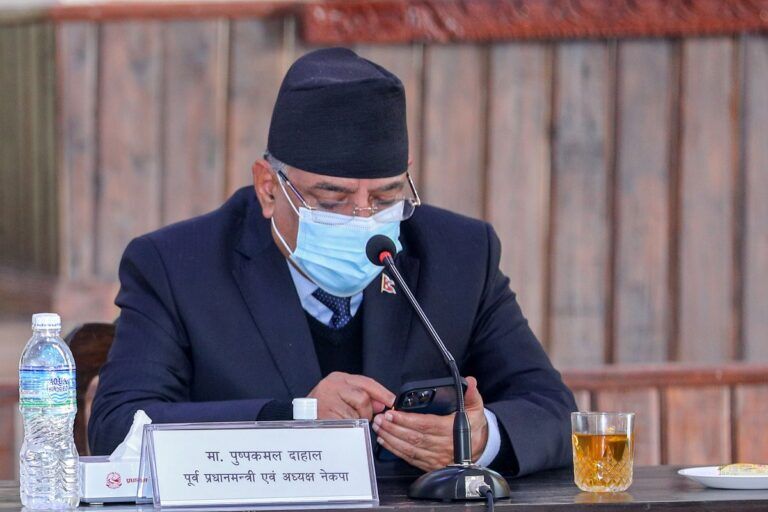 Read more about the article माधव नेपालकाे प्रस्तावमा प्रचण्ड संसदीय दलका नेतामा चयन