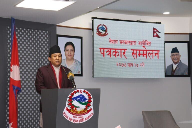 Read more about the article निर्वाचन आयोगले माधव नेपाल चिन्दैन : सञ्चारमन्त्री