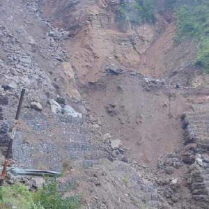 कर्णाली राजमार्ग फेरि अवरुद्ध