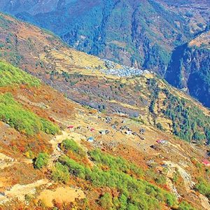 नेपाल–चीन सीमा स्तम्भको निरीक्षण