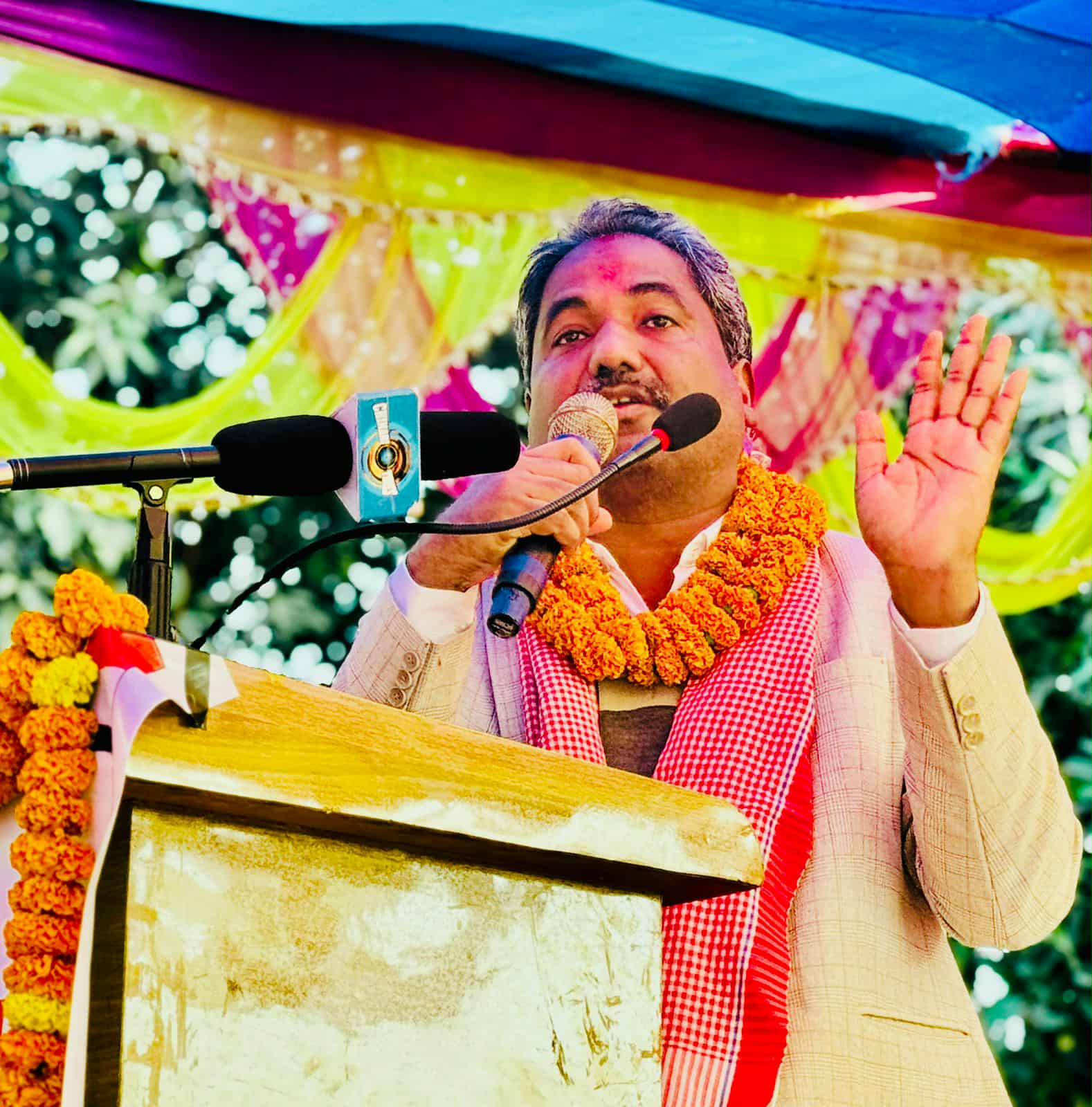 सरकारको नेतृत्व लुते भएकाले केपी ओलीले खुलेआम धम्काउन थाले : प्रभु साह