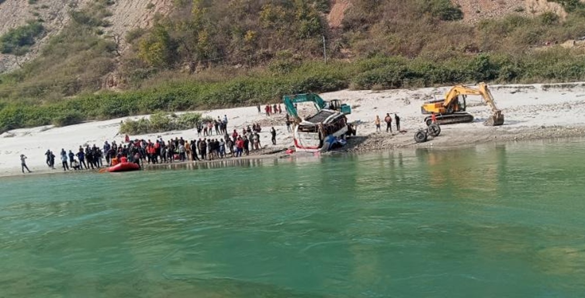 रामेछाप बस दुर्घटना अपडेटः मृतक १० जनाको सनाखत