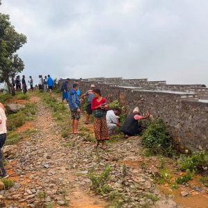 धुर्कोट ग्रेटवाल क्षेत्रमा बृहत बृक्षारोपण