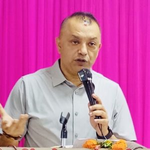 ‘सुशासनलाई केन्द्रमा राखेर संविधान संशोधन गरौँ’ : गगन थापा