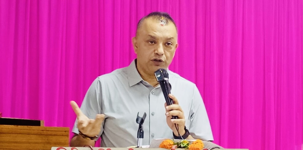 ‘सुशासनलाई केन्द्रमा राखेर संविधान संशोधन गरौँ’ : गगन थापा