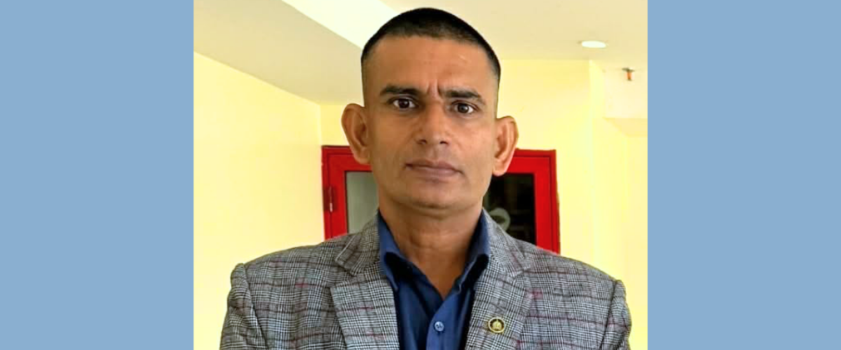 मोबाइलको कभर र सिसा फेर्दा पर्यो प्रहरीका सईलाई १० लाख रुपैयाँको करदाता प्रोत्साहन बम्पर उपहार - Image 1