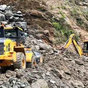 अवरुद्ध कर्णाली राजमार्ग ५ बजेसम्म खुल्ने
