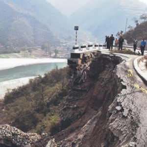 काठमाडौं जोड्ने मुख्य सडक दिउँसोसम्म खुलाउने लक्ष्य