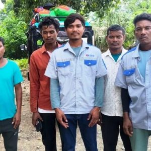 बाढीबाट जोगिएका कैलालीका श्रमिक घर फर्किए, १४० भन्दा बढी अझै सम्पर्कविहीन